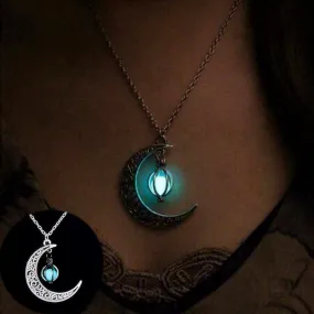 Moon Luminous Pendant Necklace